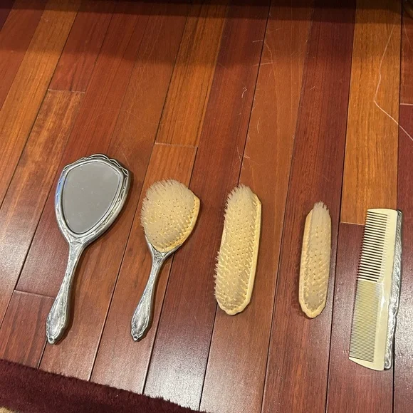 Vintage 800 Silver 5 Piece Vanity Set Comb Brushes and Mirror - Picture 6 of 14